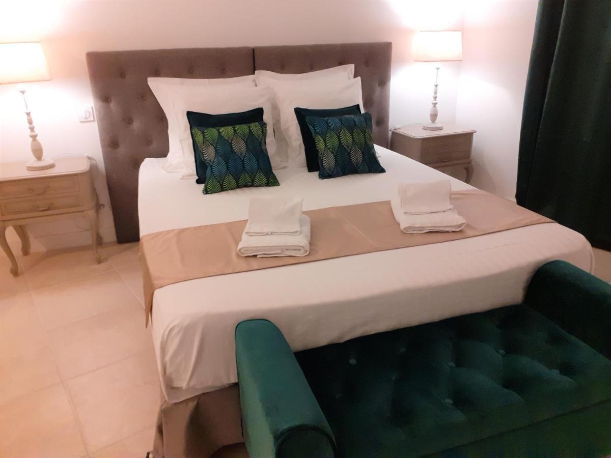 Le Clos D'Uzes - B&B Eksteriør bilde