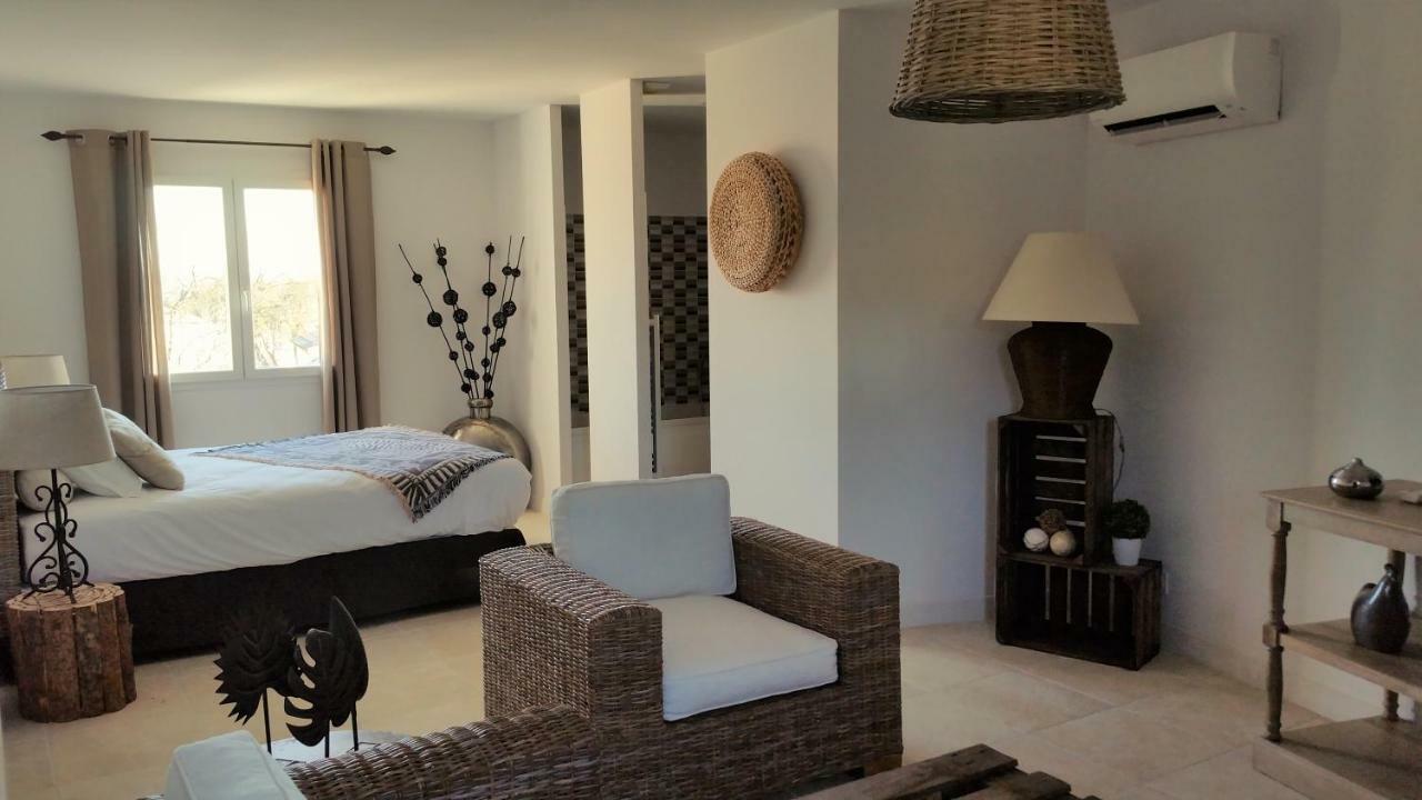 Le Clos D'Uzes - B&B Eksteriør bilde